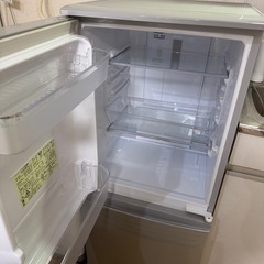 冷蔵庫　SHARPの画像