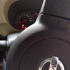 日産キューブ　ワンオーナー　4WD　カーナビ　バックカメラ付の画像