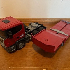 bruder 大型トレーラーの画像