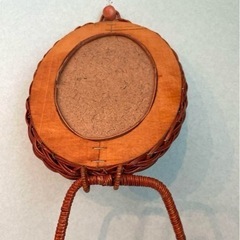 新品未使用　ラタンミラー　壁掛けラタンミラー　タオル掛け付きラタンミラーの画像