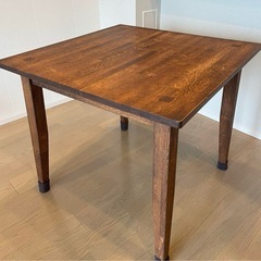 ウィスキーオーク　ダイニングテーブルのみ　80×80の画像