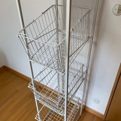 ランドリーバスケット3段（お話中
）