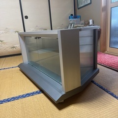 テレビボードの画像