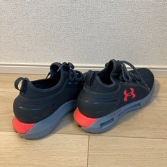 27.0cm　アンダーアーマー　ランニングシューズの画像