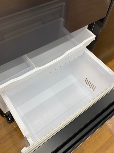 90分の無料軽トラック貸出サービス！【HITACHI】3ドア冷蔵庫（R-V38NVL）のご紹介です!
