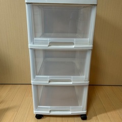 収納ボックス3段の画像