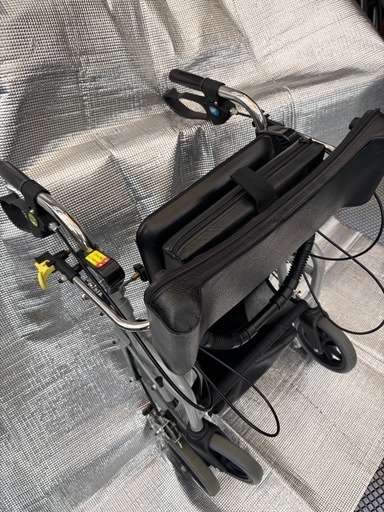 ウェルパートナーズ 歩行補助車ラビットトールタイプWAー2