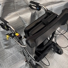 ウェルパートナーズ 歩行補助車　ラビット　トールタイプ　WAー2シルバー 】 ウェルパートナーズ 歩行補助車 ラビット トールタイプ WAー2