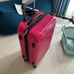 スーツケース　キャリアー