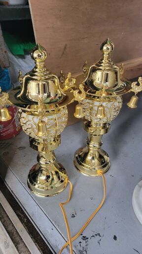 盆提灯霊前灯 10号 鈴付ゴールド 美品 行燈 行灯 灯明 仏壇 仏具 盆提灯霊前灯 10号 鈴付ゴールド 美品 行燈 行灯 灯明 仏壇 仏具