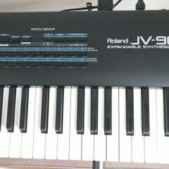 Roland JV-90 EXPANDABLE SYNTHESIZER キーボードの画像