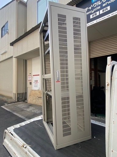 A477✳大阪✳直接引取✳大型サーバーラック「W900×D600×H2000㎜」