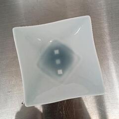 0420-393 角皿