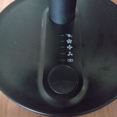 USB充電式卓上扇風機です!の画像