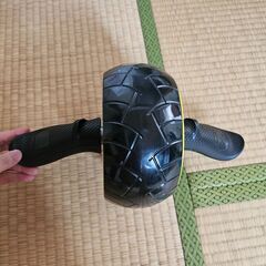 [取引中] 腹筋ローラー（アブローラー）