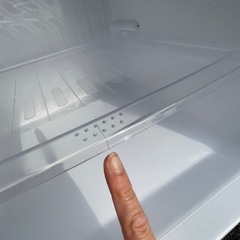 f●■冷凍冷蔵庫 118L 2ドア 【IRSD-12B-W】ホワイト 耐熱天板 アイリスオーヤマの画像