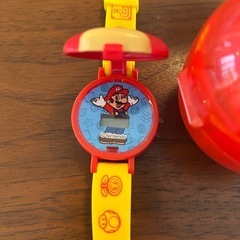 スーパーマリオ　ガチャポン腕時計　電池交換式の画像