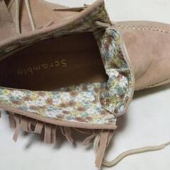 複数割★新品★フリンジ付き/内張り花柄ショートブーツ(ベージュ、M)の画像