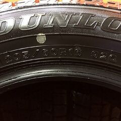 DUNLOP WINTER MAXX WM02 205/60R16 16インチ スタッドレス 4本 23～24年製 バリ溝 ステップワゴン ヴォクシー等　(KTM365)の画像