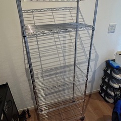 　　受け渡し予定中です。　スチールラック