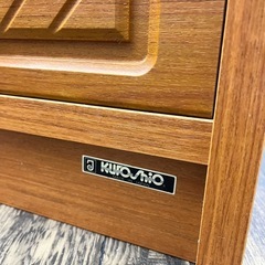 【中古品】アンティーク家具 KUROSHIO（クロシオ）3段 収納家具 電話台 木製 天然木 キャビネット ナチュラルブラウン 収納家具の画像