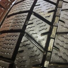 DUNLOP WINTER MAXX WM03 215/55R18 18インチ スタッドレス 4本 23年製 バリ溝 CX-30 ハイエース デュアリス等　(VTH145)の画像