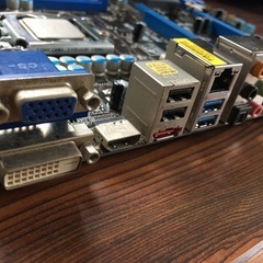 【今月まで】ASRock H67DE + Core i7-2600 + メモリ 8GB×2の画像