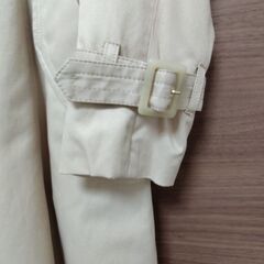これからの季節に！レディース　Aラインスプリングコートの画像