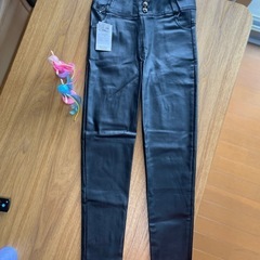 レザーパンツ新品