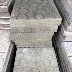 ⑫石板の画像