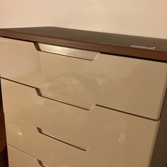 【譲渡先決まりました】差し上げます プラスチック衣装タンス 木目の画像
