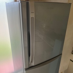 無料でどうぞ^ ^TOSHIBA冷蔵庫2011年製　現役稼動品の画像