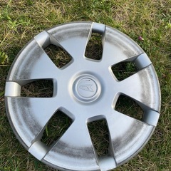 ダイハツ　ハイゼットカーゴs321vホイールキャップ4個　中古