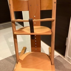 お取引中⭐︎MOIZI ベビーチェア　ベルト付き