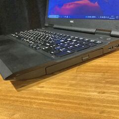 安い！速い！新品SSD搭載機　15.6インチ液晶☆彡【一宮で!! Windows10搭載機！NEC Versapro  メモリ8GB/新品SSD240GB搭載　Intel core i5-4310M】一宮市のパソコン屋 Mr.Carnival（ミスカニ）です！パソコン修理・中古パソコン販売店【クレカ&PayPay使えます！】受け渡しは店舗にて(^^)/【ノートパソコン】の画像