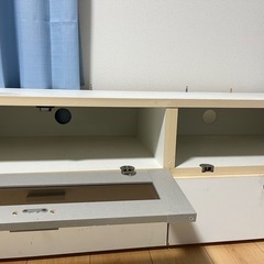 テレビボードの画像