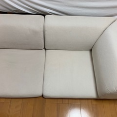 低いソファー（お話中
）