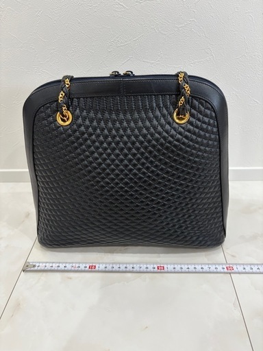 BALLY ✨ バリー キルティング レザーショルダーバッグ (よね BALLY ✨ バリー キルティング レザーショルダーバッグ (よね