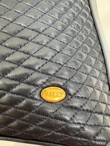 BALLY ✨ バリー キルティング レザーショルダーバッグ