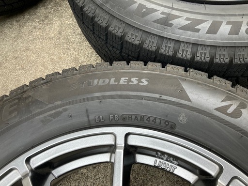 195/65R16超バリ山スタッドレスタイヤ付きホイール4本　ライズ、ロッキー等　ランクB