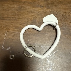 iPhoneのストラップホルダー