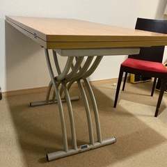 イタリア製ダイニングテーブル　brevettatoの画像