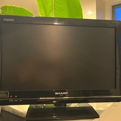 AQUOS 2012年製の画像
