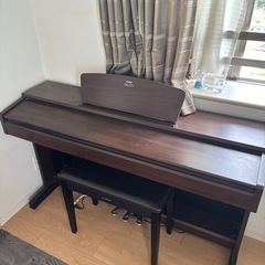 電子ピアノ【ヤマハ　ARIUS YDP140】の画像