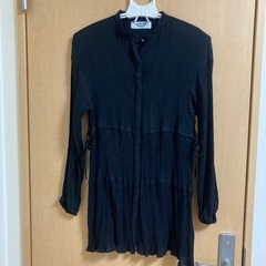 ブラックシャツ