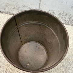 キャビン　ブリキ　缶の画像