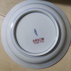 新品未使用☆お皿三枚の画像