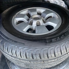 ハイラックスサーフ265\70R16 タイヤの画像