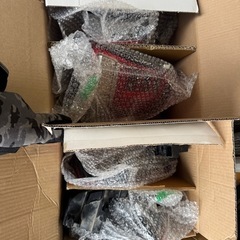 ランドクルーザー 　200 前期型　　テールランプ　4個セットの画像