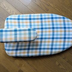 折りたたみアイロン台の画像